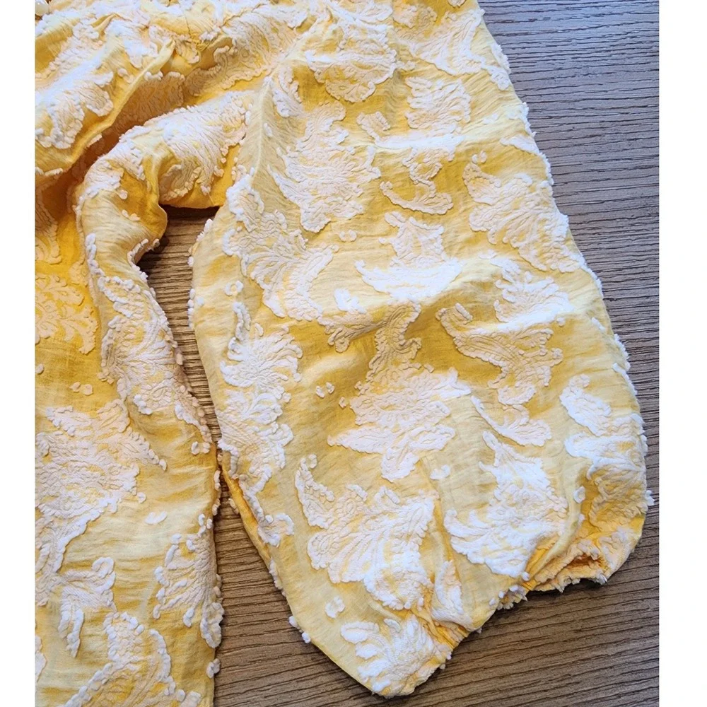 Anthropologie ☀️anthropologie textured